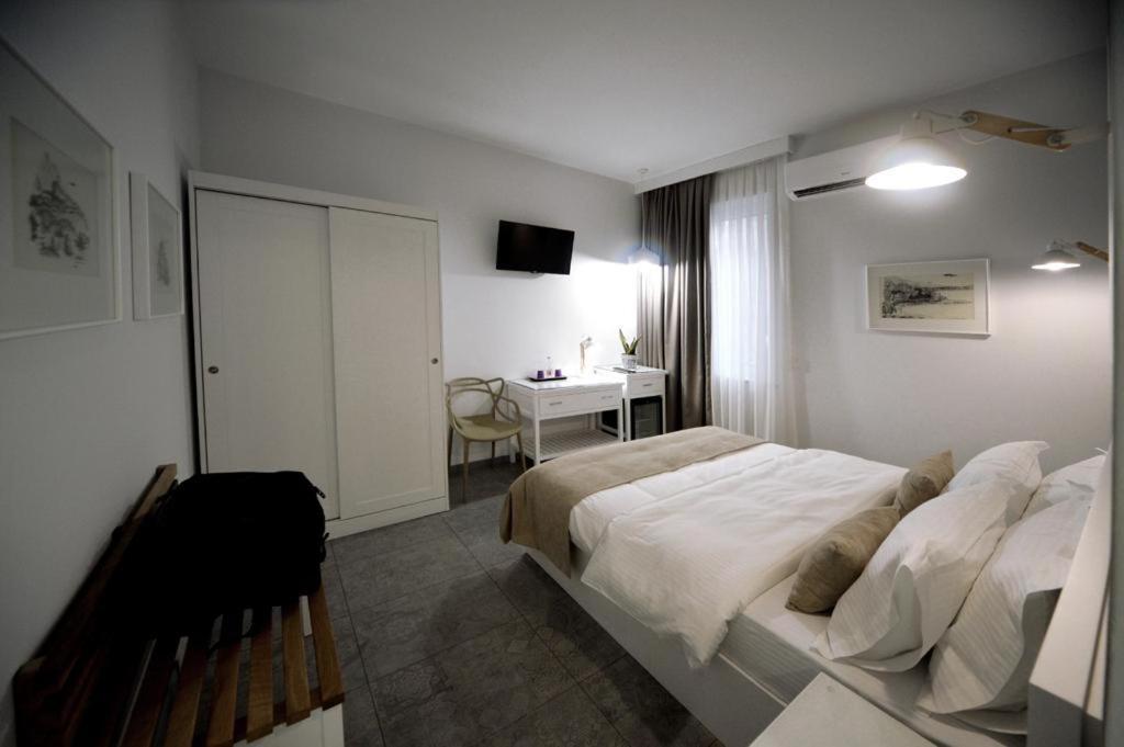 Konak Rooms L Skanderbeg Square Tirana Exterior foto